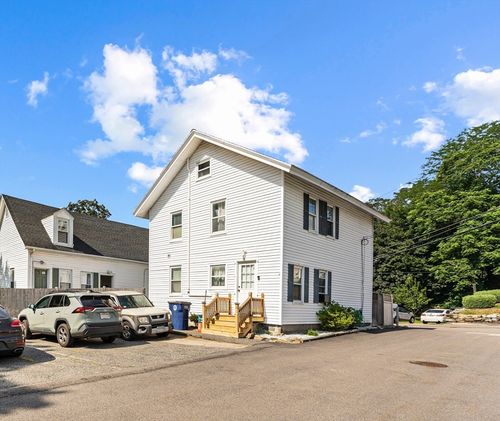 9 Sanford St, Medway, MA, 02053-1006 | Card Image