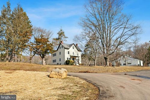 guest-home-3220 Windy Bush Road, NEW HOPE, PA, 18938 | Card Image