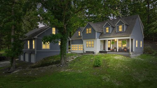 832 N 25th St, Middlesboro, KY, 40965-2172 | Card Image