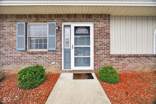 896 E Sherwood Hills Dr, Bloomington, IN, 47401-8134 | Card Image