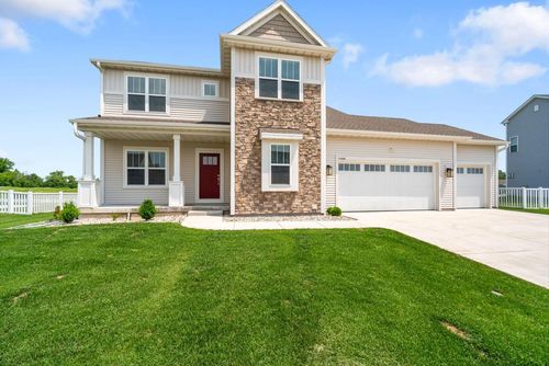 11528 W Meadowview Drive, Franklin, WI, 53132 | Card Image