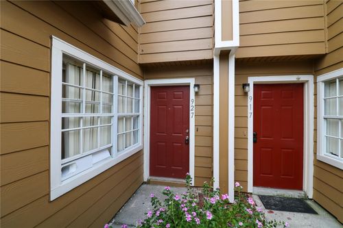 927 Washington Palm Loop, DAVENPORT, FL, 33897-1652 | Card Image