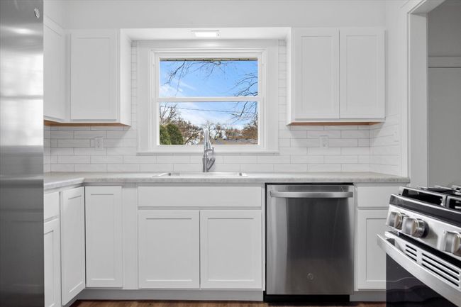 1109 Hovey Ave, Home with 2 bedrooms, 1 bathrooms and null parking in Normal IL | Image 16