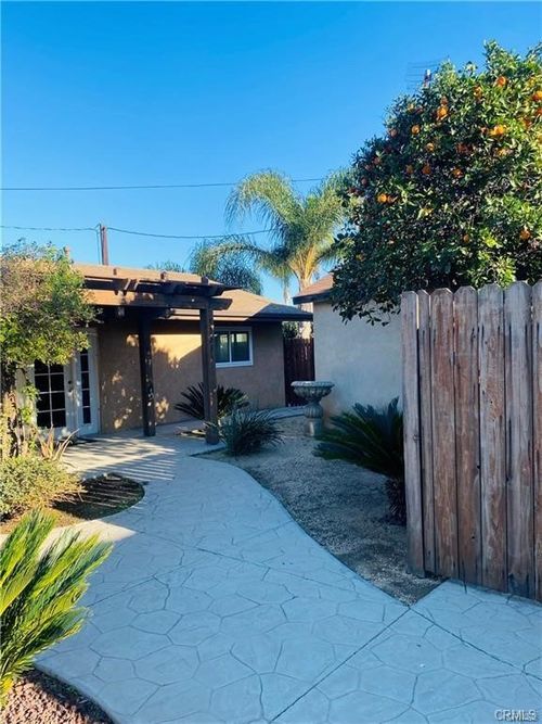 3723 Granite St, Corona, CA, 92879 | Card Image