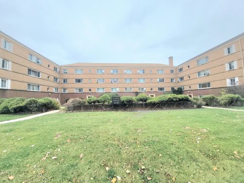 1-1100 N Harlem Avenue, River Forest, IL, 60305 | Card Image