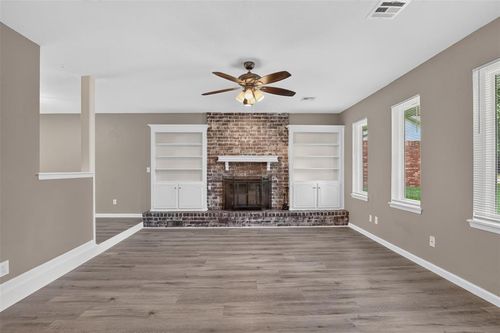 2109 Oakvista Cir, Norman, OK, 73071-1019 | Card Image