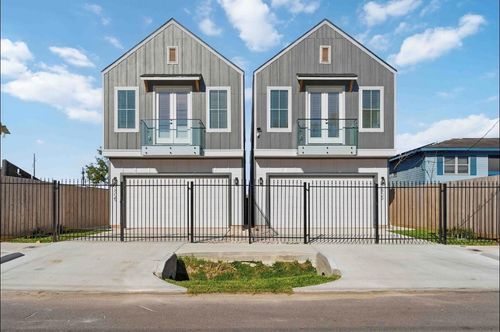 7809 Dyer St, Houston, TX, 77088-5831 | Card Image