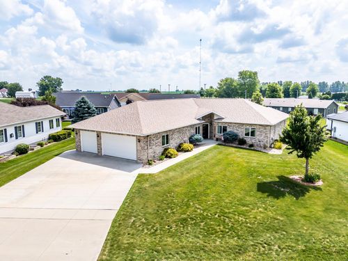 606 Westview Dr, Readlyn, IA, 50668-2200 | Card Image