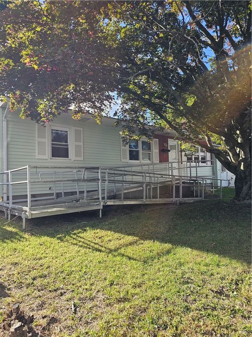 12 Navarre Street, West Warwick, RI, 02893 | Card Image