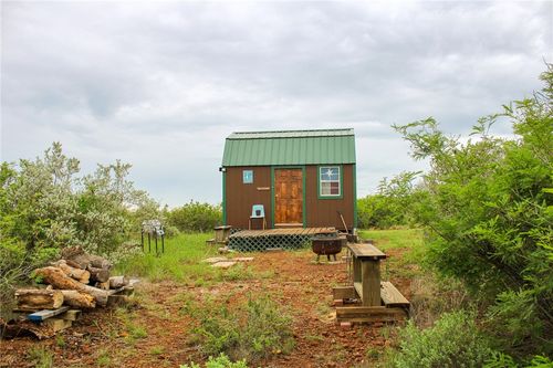 464 County Road 354, Charlotte, TX, 78011-3579 | Card Image