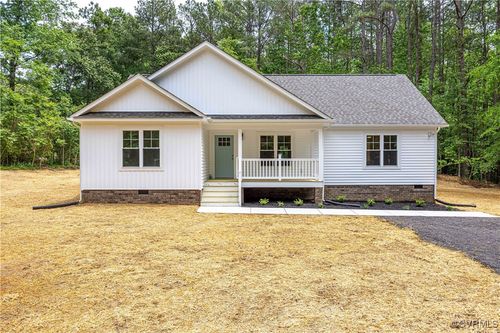 17513 Kathleen Ct, South Chesterfield, VA, 23803-1141 | Card Image