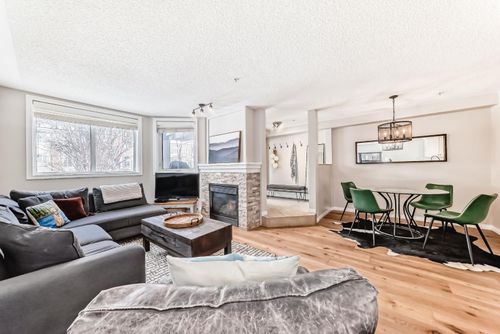 104-2422 Erlton St Sw, Calgary, AB, T2S3B6 | Card Image