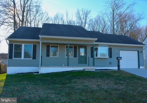 268 Memorial Ave, GIBBSTOWN, NJ, 08027-1366 | Card Image