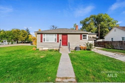 1104 E Dewey, Nampa, ID, 83686 | Card Image