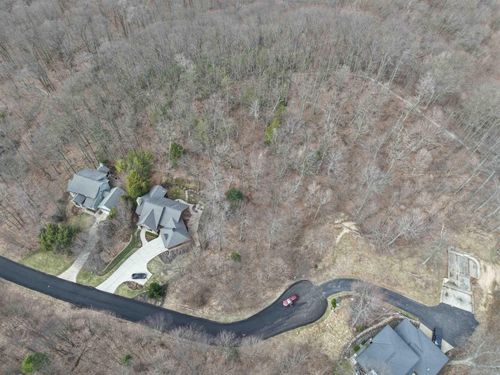 6625 Forest Beach Dr, Holland, MI, 49423-8993 | Card Image