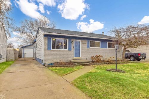 20530 Broadacres St, Clinton Twp, MI, 48035-4014 | Card Image