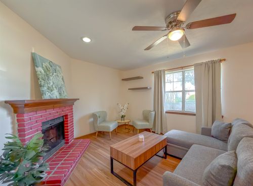 1334 Kings Dr, TALLAHASSEE, FL, 32301 | Card Image