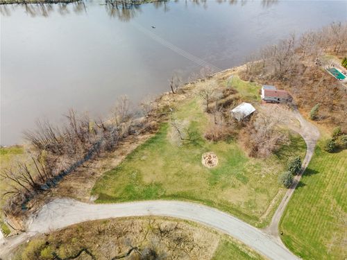 7300 42nd St Ne, Cedar Rapids, IA, 52411-7778 | Card Image