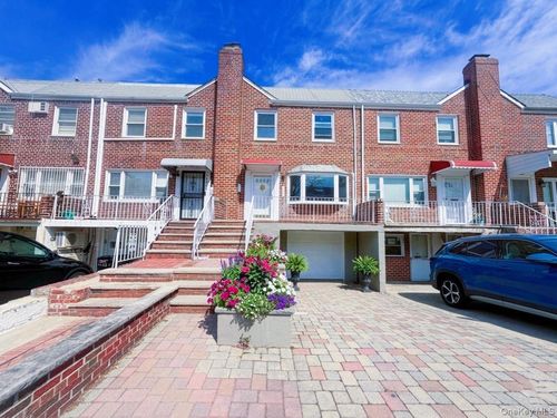 166-65 17 Rd, Whitestone, NY, 11357 | Card Image