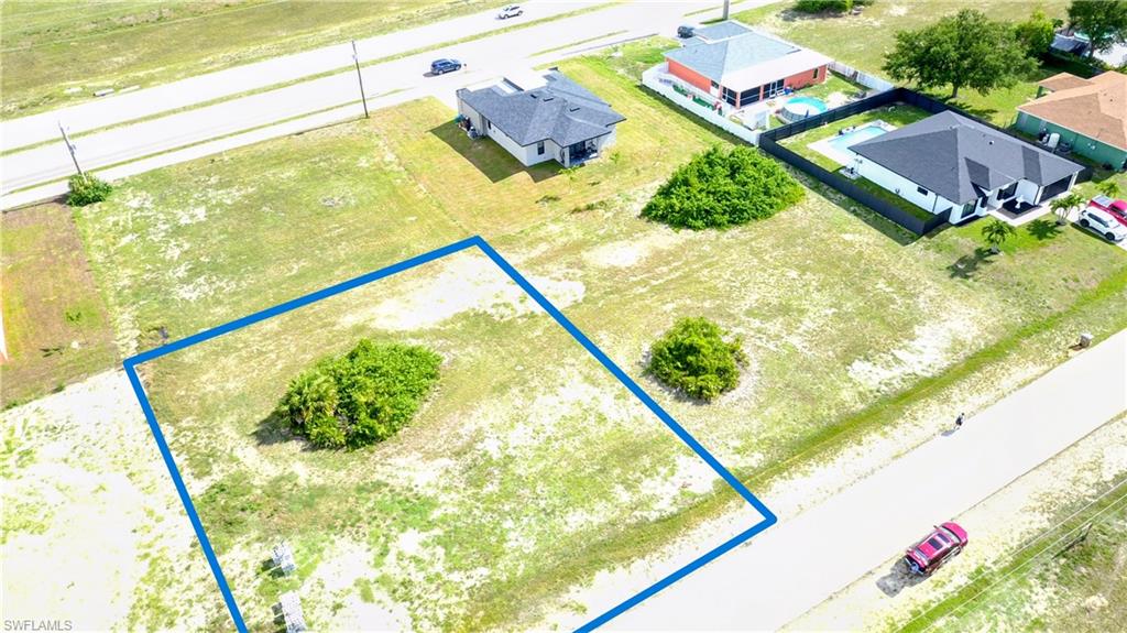 Land in CAPE CORAL 4
