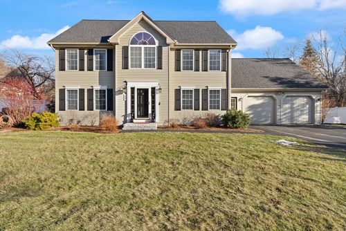 53 Russells Way, Westford, MA, 01886-1175 | Card Image