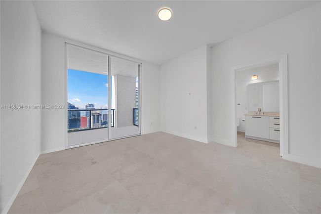 APT-4307 - 1060 Brickell Ave, Condo with 3 bedrooms, 3 bathrooms and null parking in Miami FL | Image 20