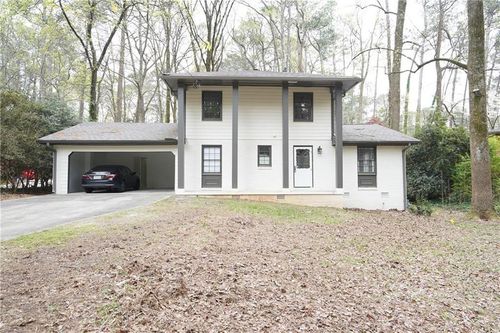2221 Pinecliff Dr Ne, Atlanta, GA, 30345-3605 | Card Image