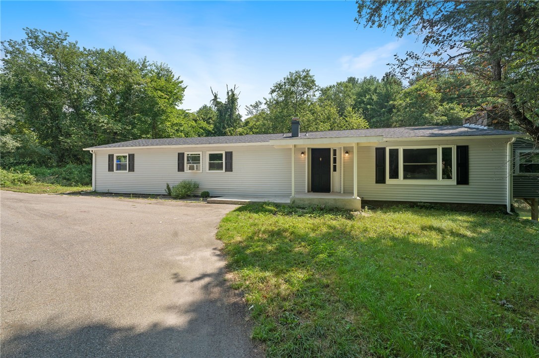 Woodville Alton Rd, Hope Valley, RI 02832