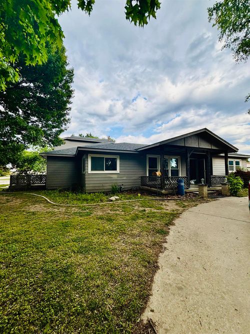 4600 S Laura St, Wichita, KS, 67216 | Card Image