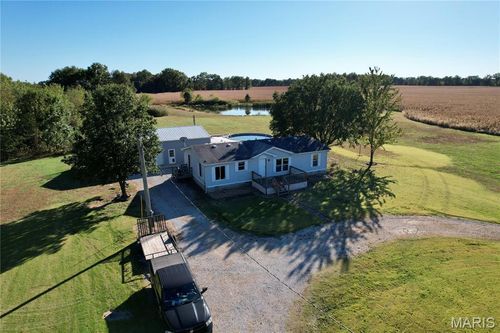 16669 E Baseline Road, Texico, IL, 62889 | Card Image