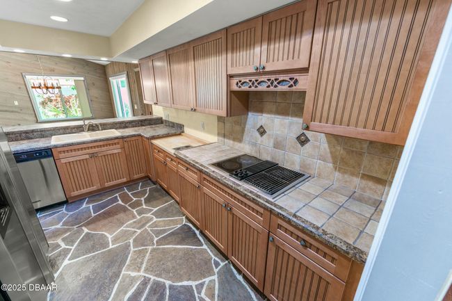 116 Beach St, House other with 3 bedrooms, 2 bathrooms and null parking in Ponce Inlet FL | Image 12
