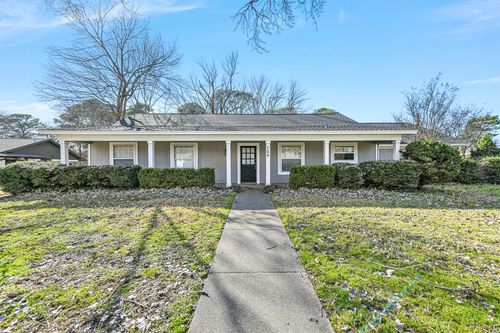 709 Cimarron Trl, Southlake, TX, 76092-5609 | Card Image