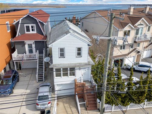 811 W Park Ave, Long Beach, NY, 11561-1617 | Card Image