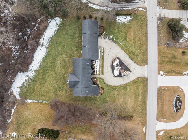 924 Knob Creek Dr, House other with 4 bedrooms, 4 bathrooms and null parking in Oakland Twp MI | Image 48