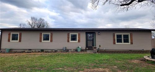 702 W Oak St, Weir, KS, 66781-4250 | Card Image