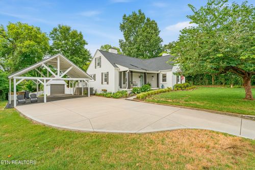 236 Hillcrest Dr, Knoxville, TN, 37918-2443 | Card Image