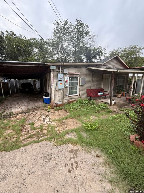 1814 Hidalgo St, San Antonio, TX, 78207-6511 | Card Image