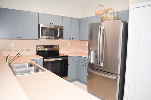 9123 Sw 152nd Path, Miami, FL, 33196-1258 | Card Image