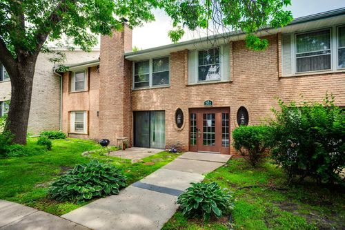 apt-3-702 Old Settlers Trl, Hopkins, MN, 55343-8045 | Card Image