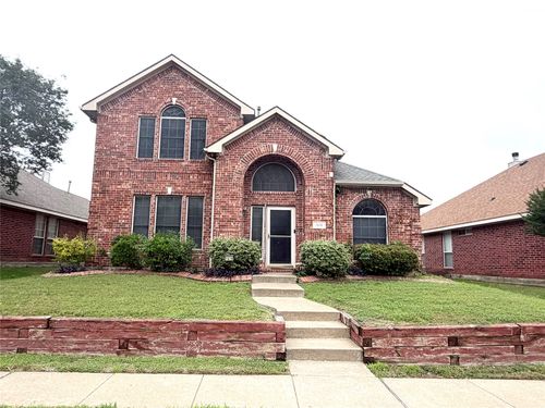 1618 Arbor Creek Dr, Garland, TX, 75040-8921 | Card Image
