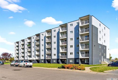 402-20 Kleisinger Cres, Regina, SK, S4R7M3 | Card Image