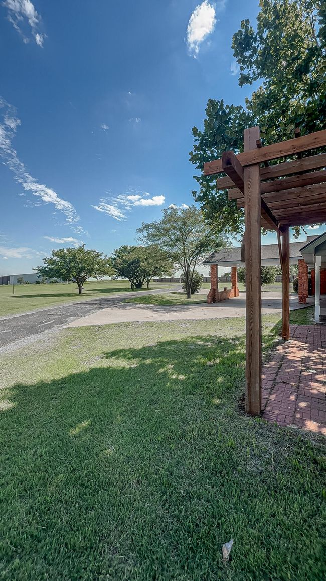1690 W Us Highway 70, House other with 4 bedrooms, 5 bathrooms and null parking in Plainview TX | Image 58