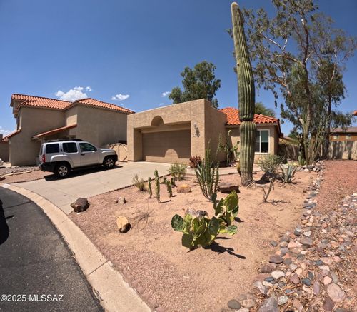 8893 N Lessing Ct, Tucson, AZ, 85742-4443 | Card Image