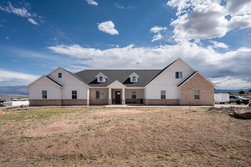 7015 W 1300 N, Cedar City, UT, 84721-9505 | Card Image