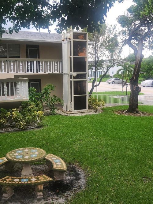 237-237 Farnham J, Deerfield Beach, FL, 33442-2938 | Card Image