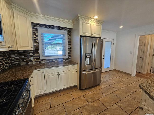 Refrigerator | Image 7