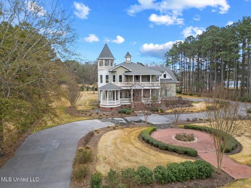 122 Old Orchard Rd, Gluckstadt, MS, 39110-4713 | Card Image