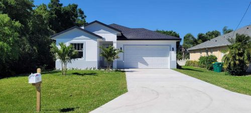500 Sunset Rd N, Rotonda West, FL, 33947-2470 | Card Image