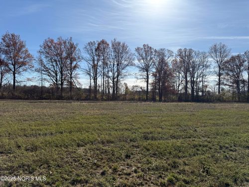 139 Coach House Loop, Bowling Green, OH, 43402-9729 | Card Image