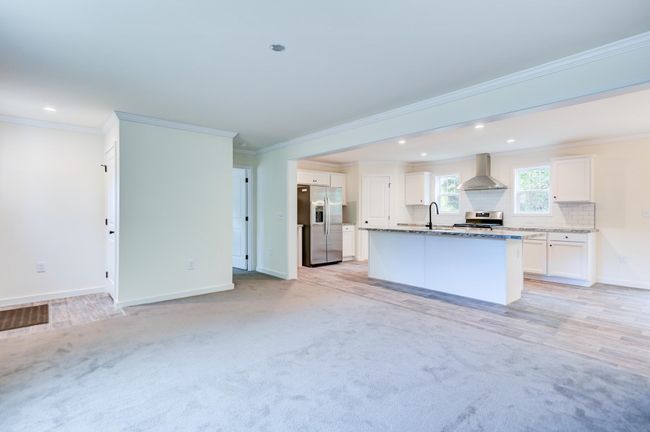 234 E Main St, House other with 3 bedrooms, 2 bathrooms and null parking in Conway NH | Image 4